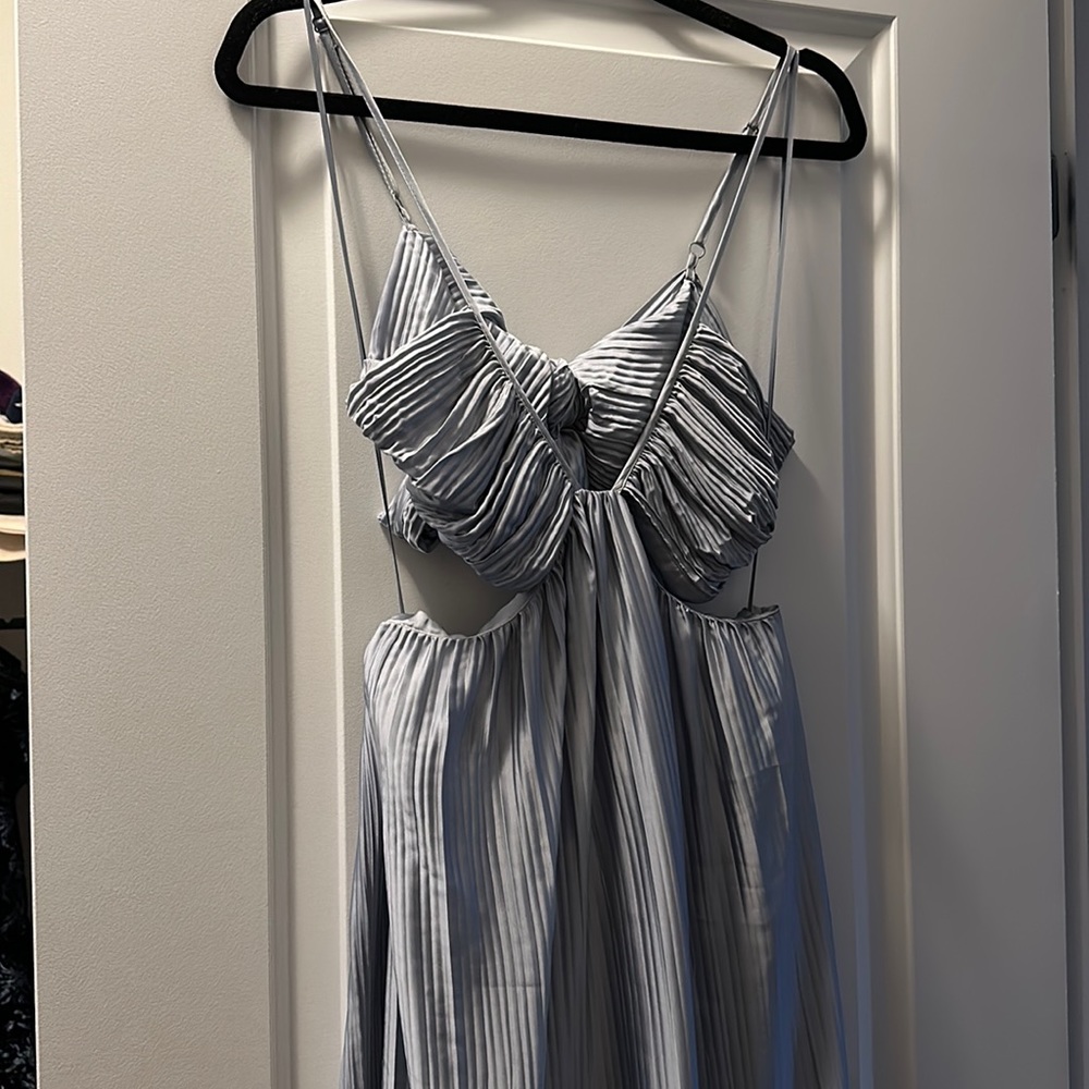 Zara flowy cutout midi dress size small